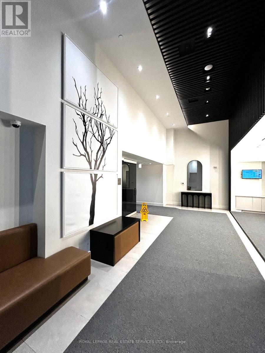 317 - 3 Rosewater Street, Richmond Hill (South Richvale), Ontario  L4C 5T6 - Photo 3 - N13051322