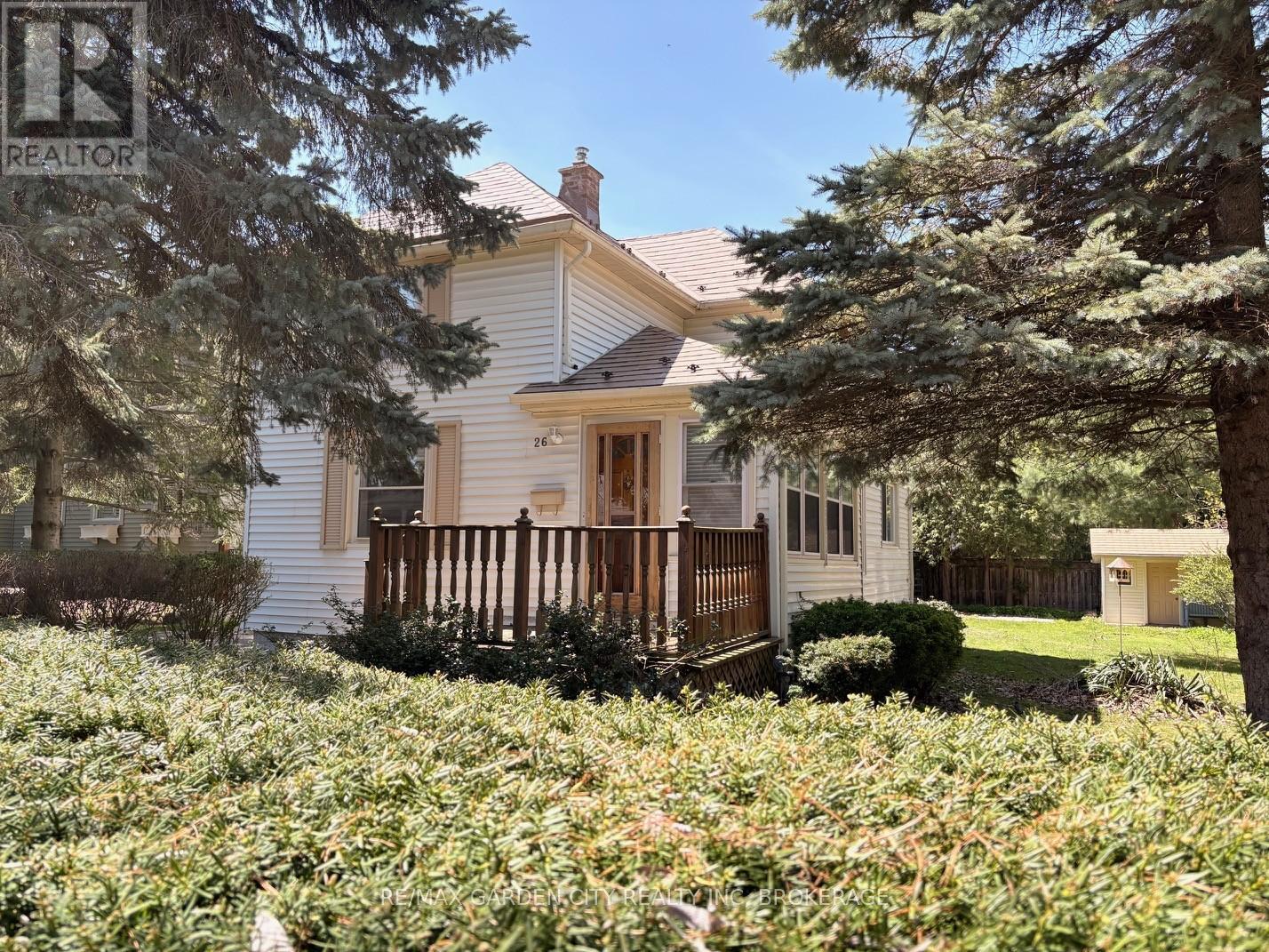 26 CHESTNUT STREET, Pelham, Ontario