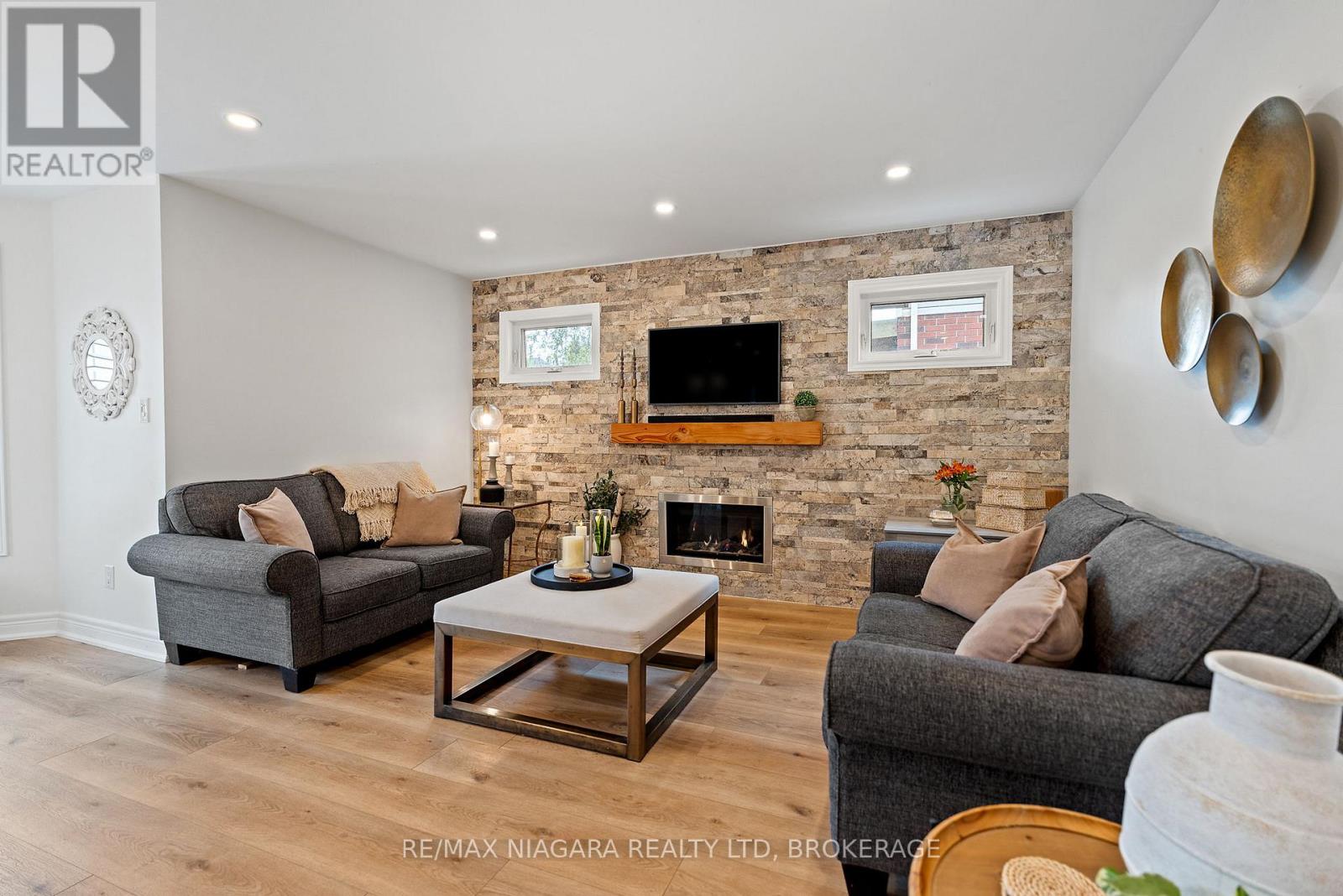 4439 Lincoln Avenue, Lincoln, Ontario  L0R 1B3 - Photo 18 - X13051416