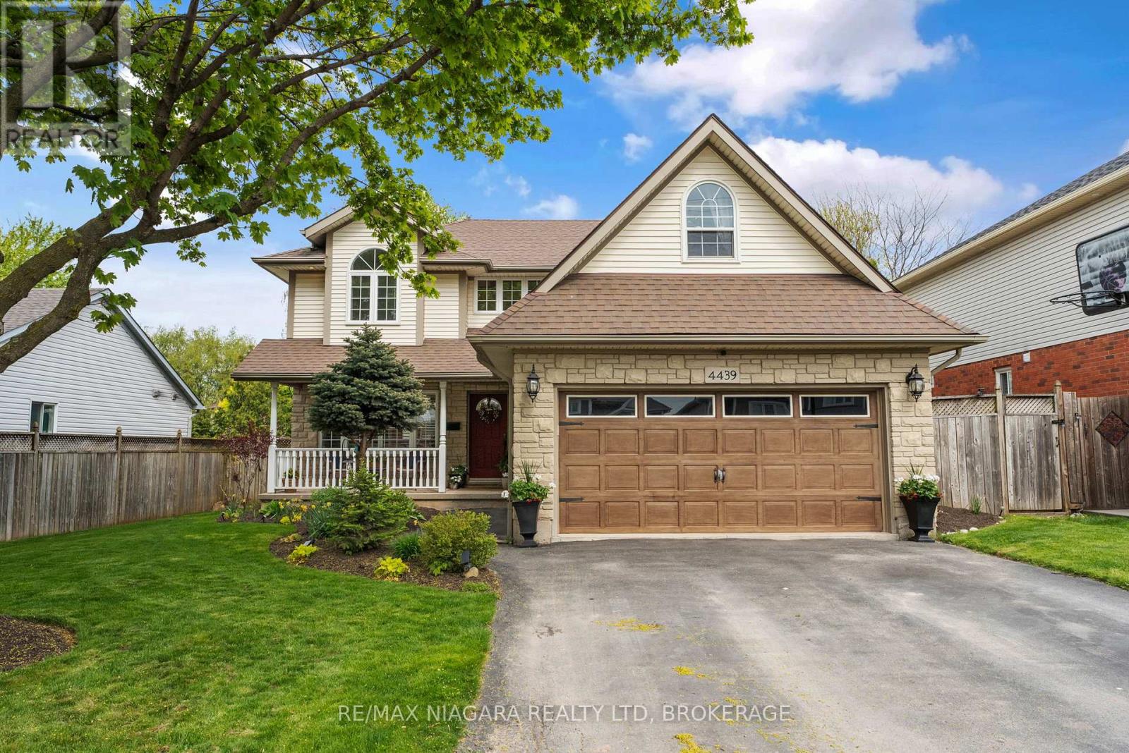 4439 Lincoln Avenue, Lincoln, Ontario  L0R 1B3 - Photo 3 - X13051416