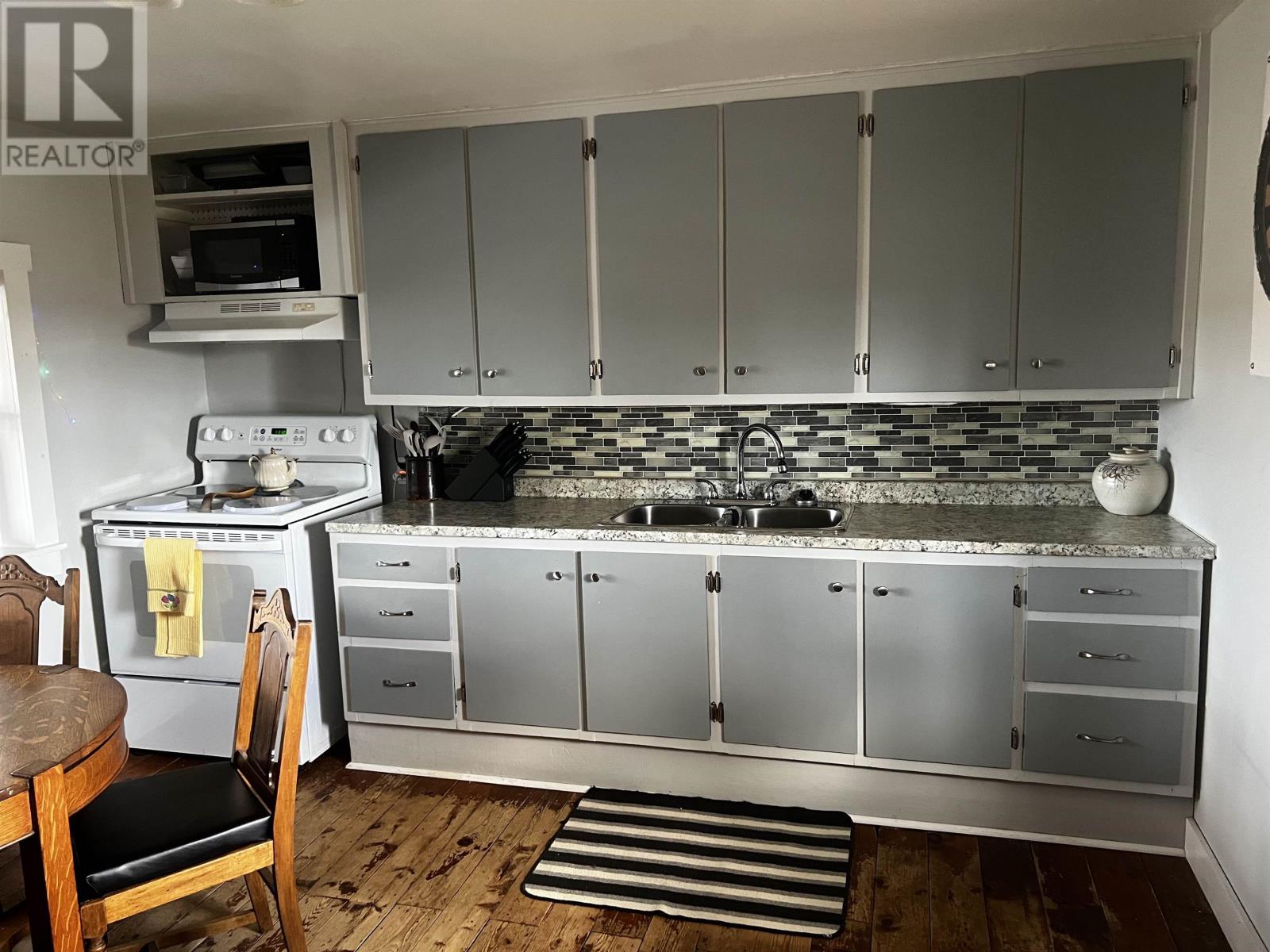 87 Pinette Road, Pinette, Prince Edward Island  C0A 1A0 - Photo 5 - 202608794