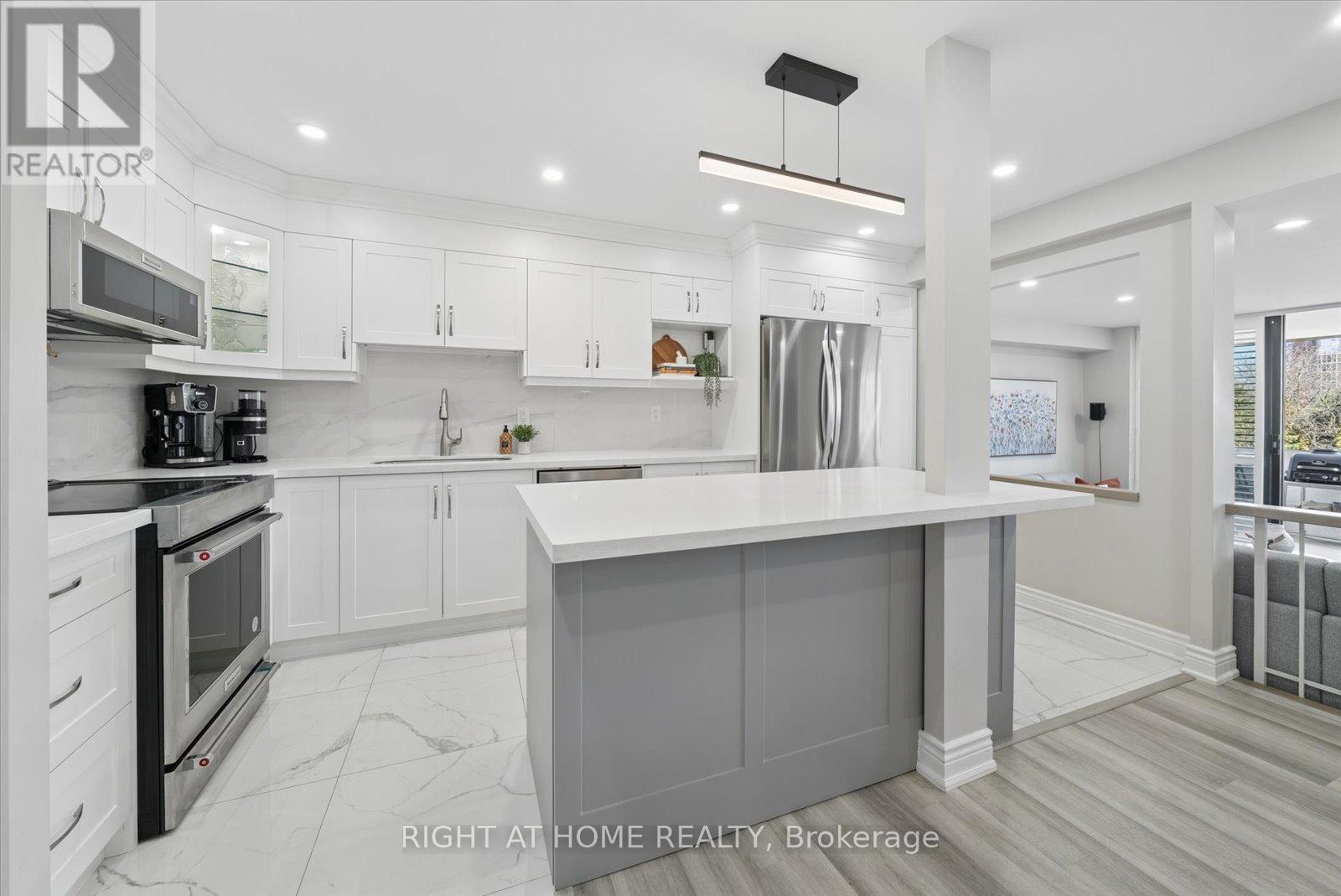 409 - 70 Baif Boulevard, Richmond Hill, Ontario  L4C 5L2 - Photo 6 - N13051390