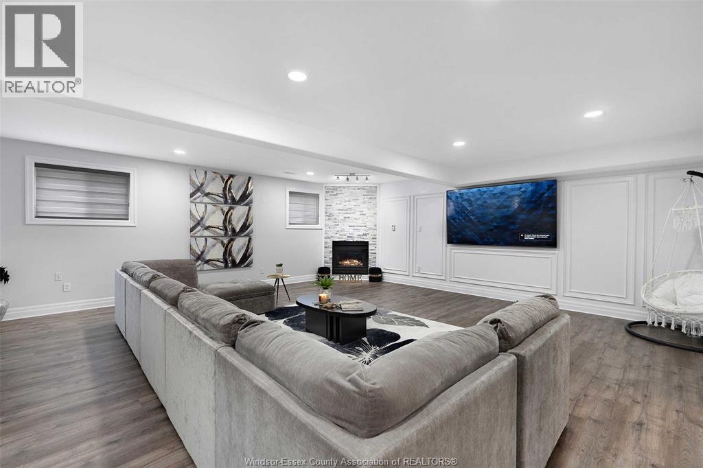 4596 Fontana Avenue, Windsor, Ontario  N9G 3C8 - Photo 32 - 26009354