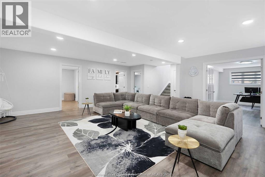 4596 Fontana Avenue, Windsor, Ontario  N9G 3C8 - Photo 34 - 26009354