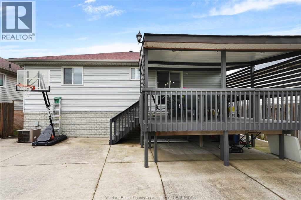 4596 Fontana Avenue, Windsor, Ontario  N9G 3C8 - Photo 7 - 26009354