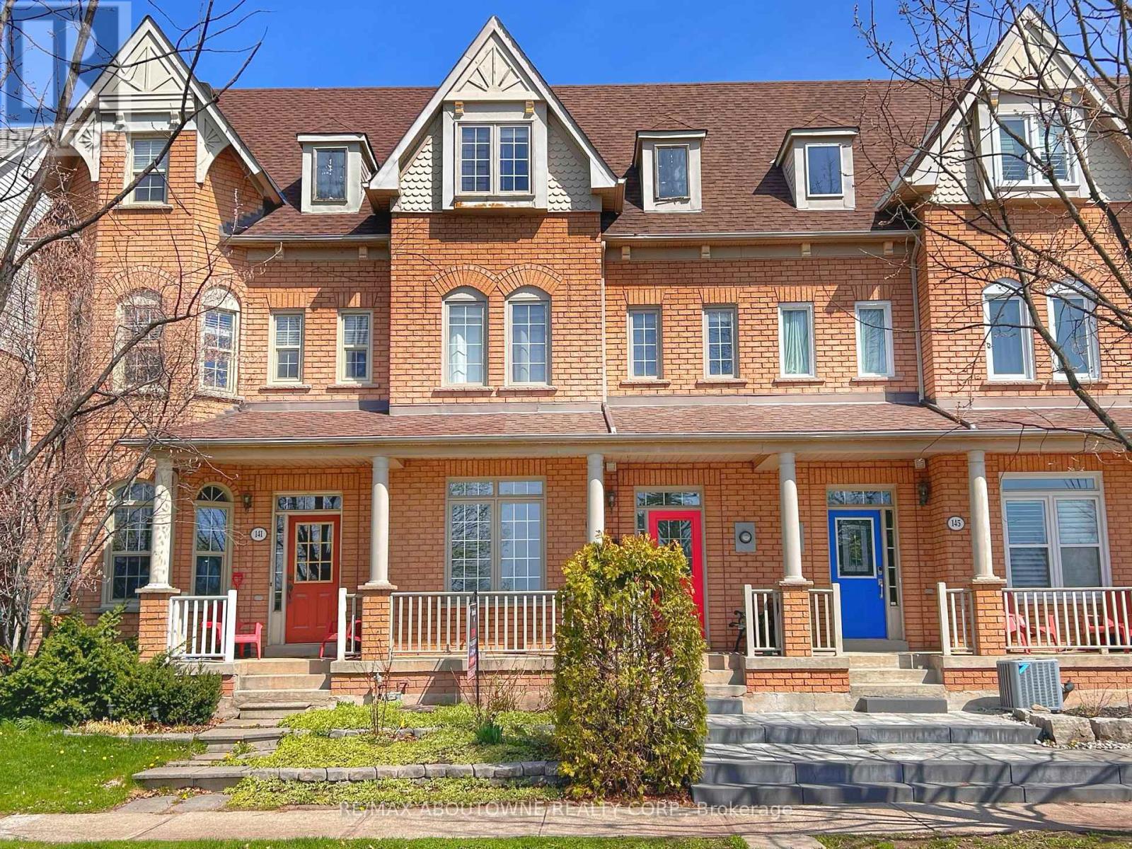 143 GLENASHTON DRIVE, Oakville, Ontario