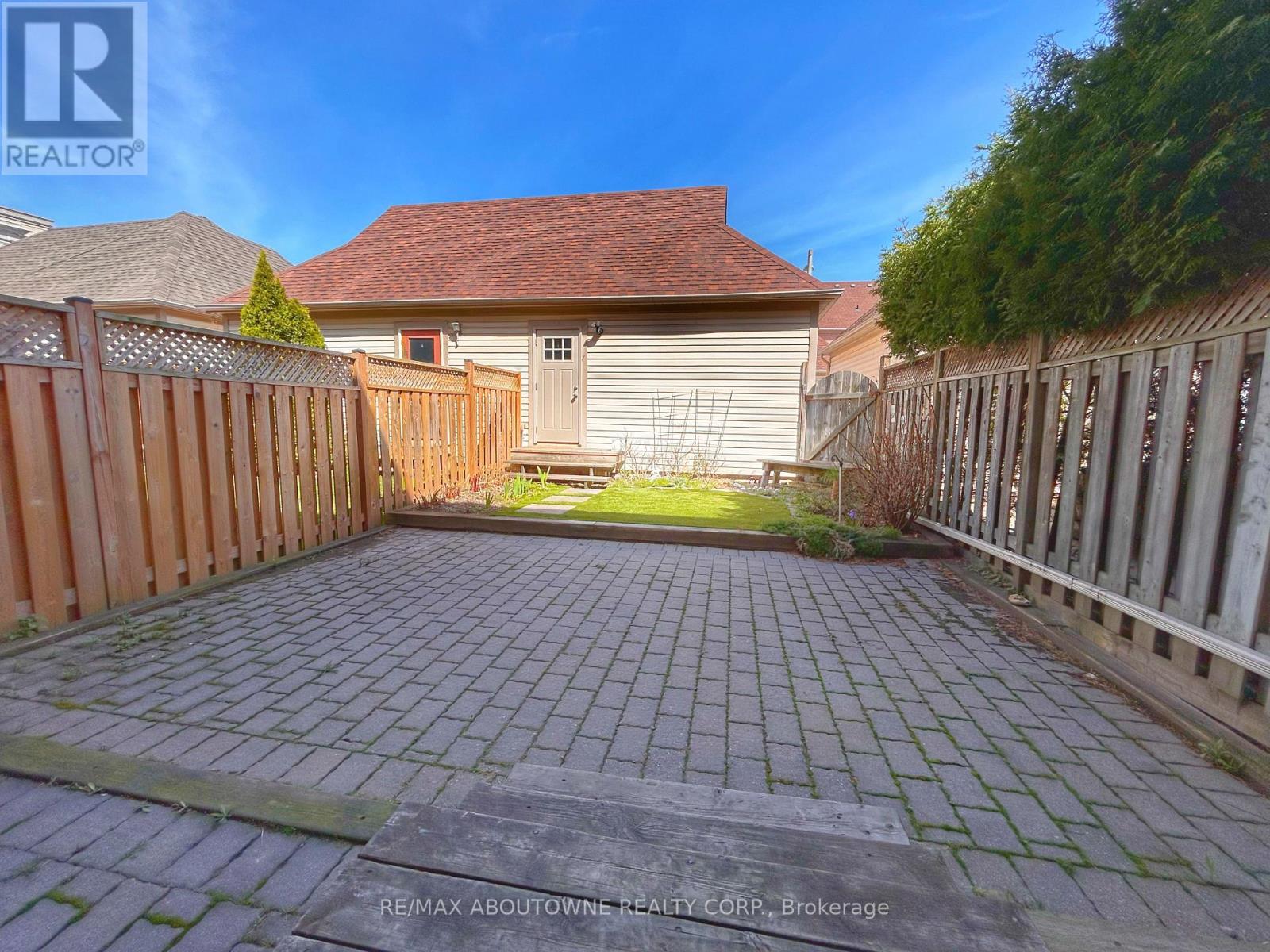 143 Glenashton Drive, Oakville, Ontario  L6H 6N2 - Photo 30 - W12801658