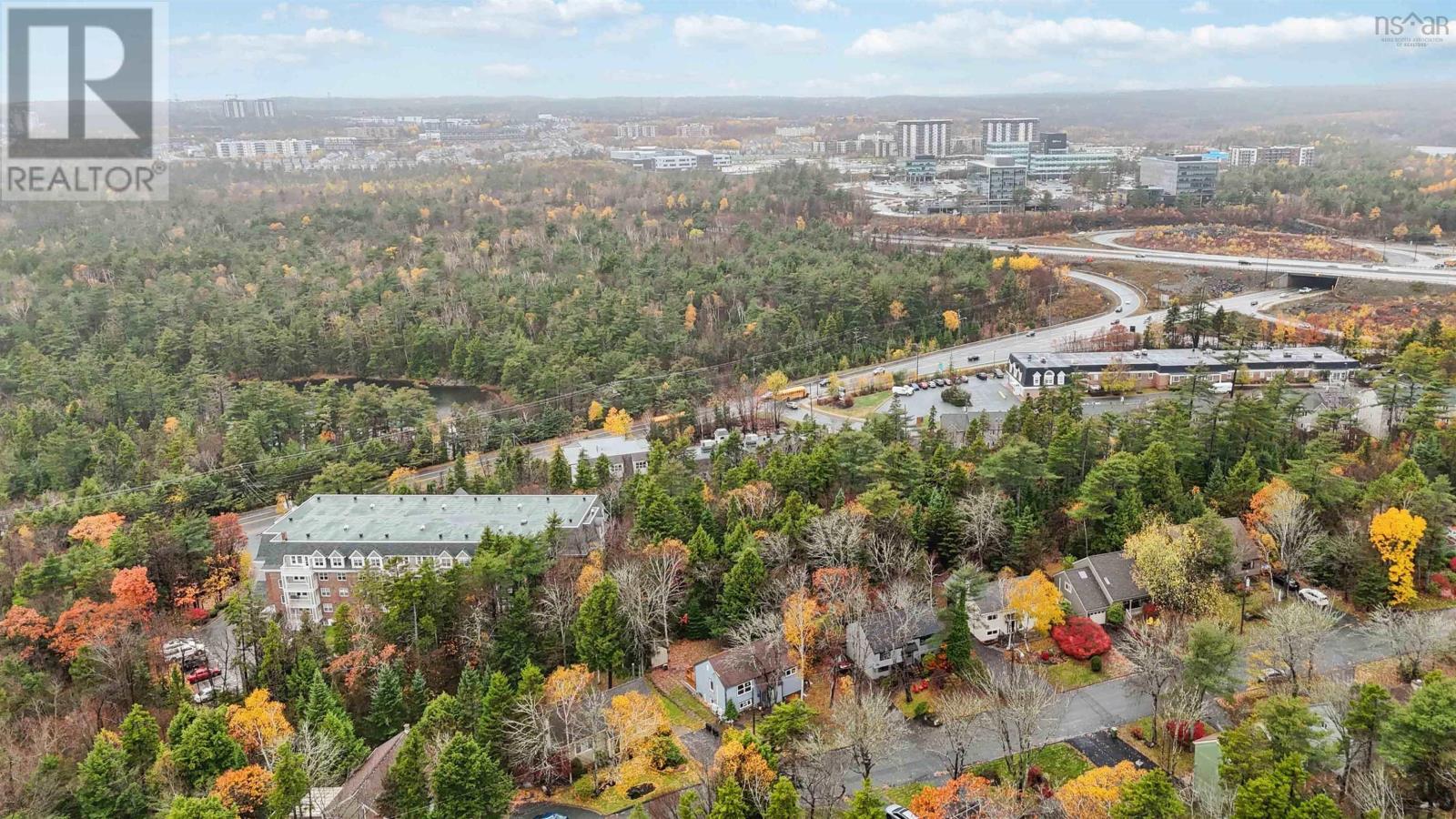 26 Village Crescent, Bedford, Nova Scotia  B4A 1J2 - Photo 40 - 202527005