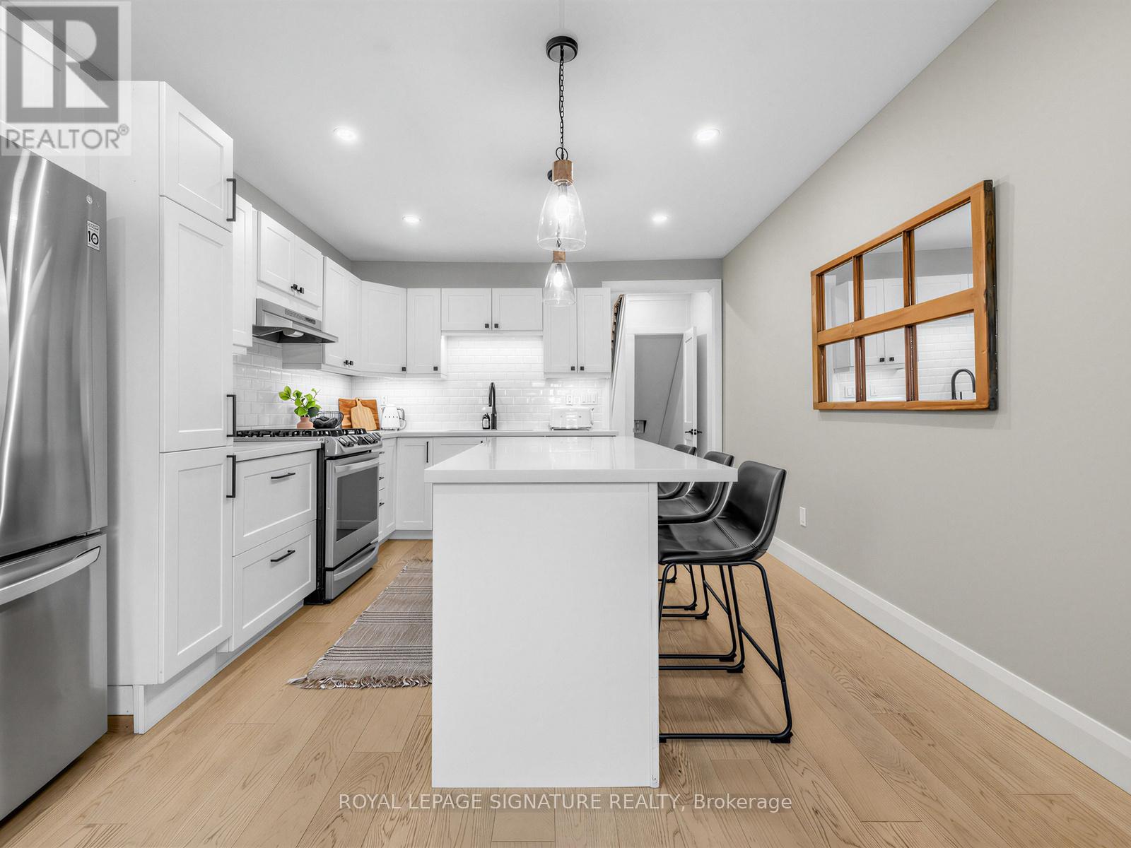 181 Gilbert Avenue, Toronto, Ontario  M6E 4W6 - Photo 11 - W13051318