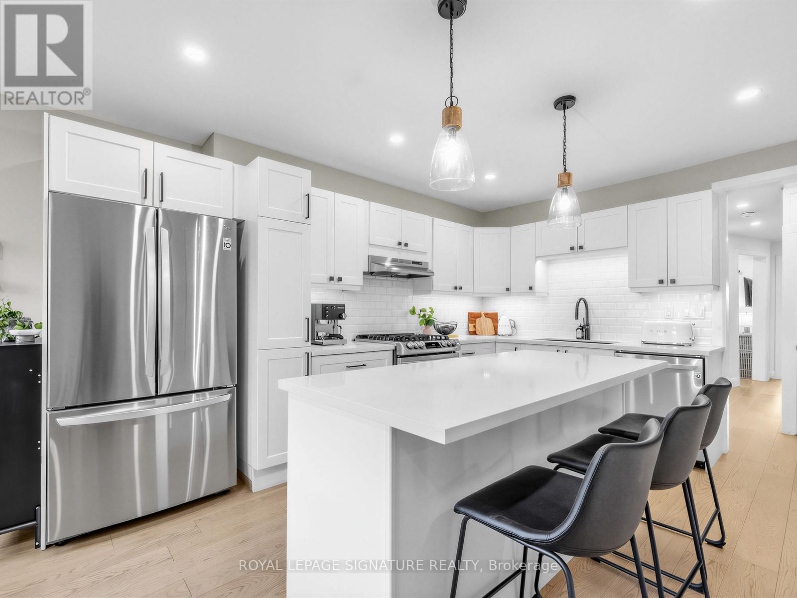 181 Gilbert Avenue, Toronto, Ontario  M6E 4W6 - Photo 13 - W13051318