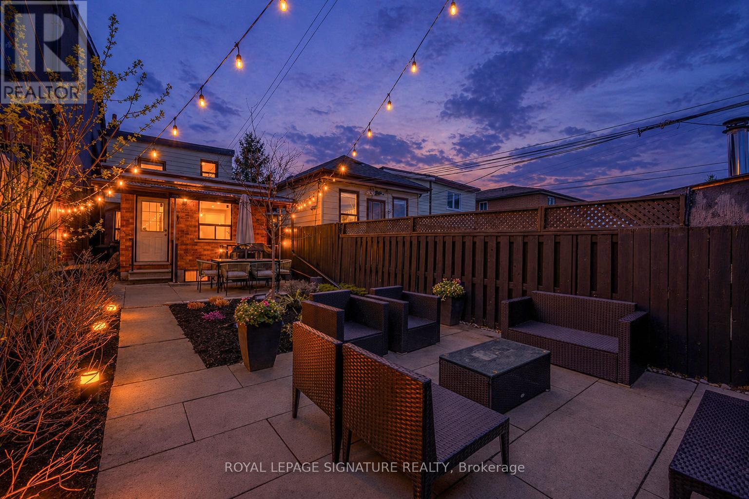 181 Gilbert Avenue, Toronto, Ontario  M6E 4W6 - Photo 36 - W13051318