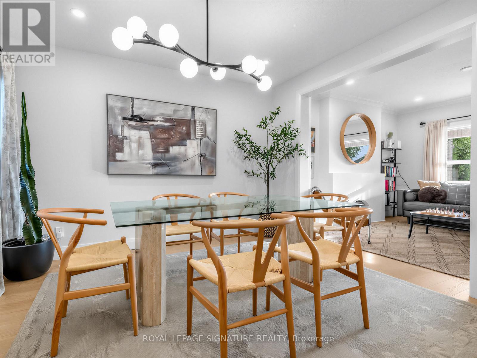 181 Gilbert Avenue, Toronto, Ontario  M6E 4W6 - Photo 8 - W13051318