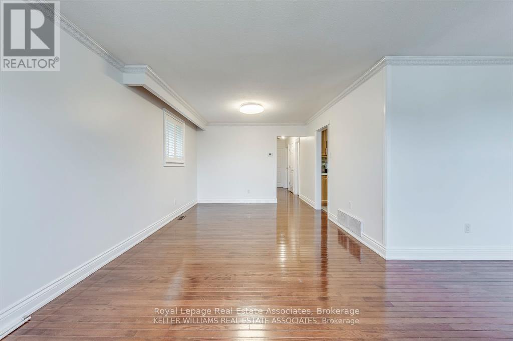 27 Gondola Crescent, Brampton, Ontario  L6S 1W5 - Photo 10 - W13051348