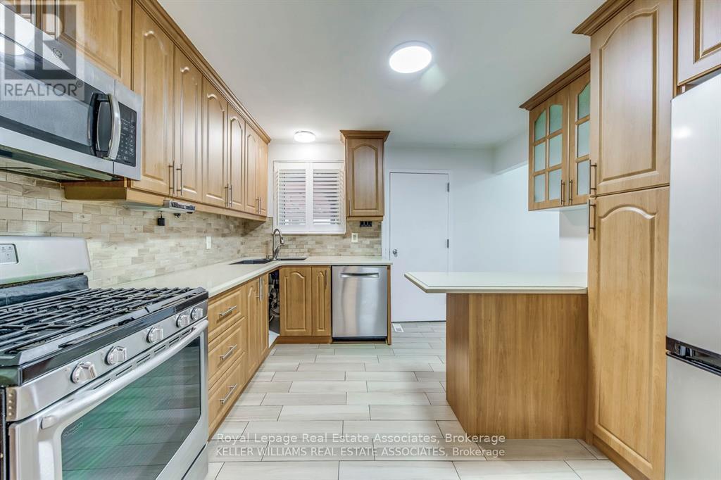 27 Gondola Crescent, Brampton, Ontario  L6S 1W5 - Photo 14 - W13051348