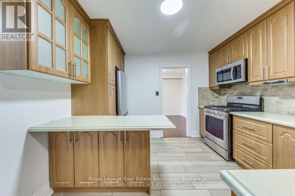 27 Gondola Crescent, Brampton, Ontario  L6S 1W5 - Photo 17 - W13051348