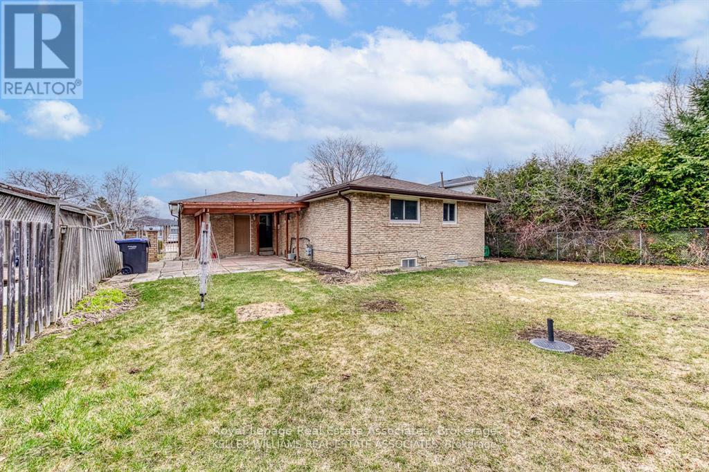 27 Gondola Crescent, Brampton, Ontario  L6S 1W5 - Photo 30 - W13051348