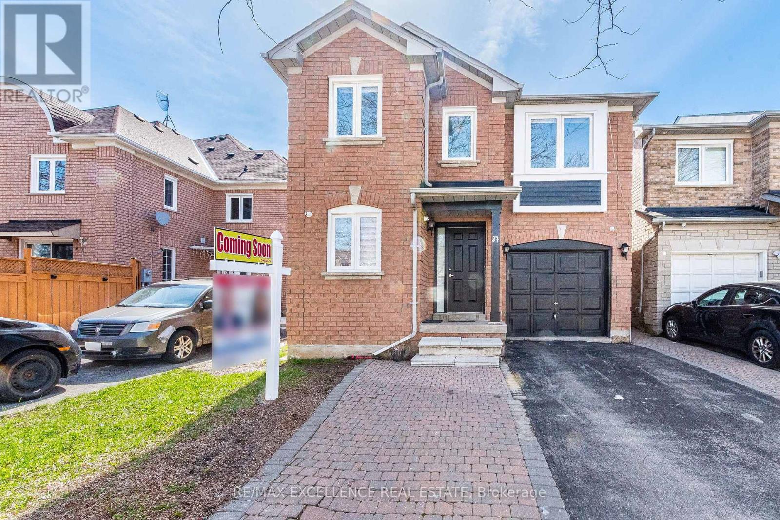 37 ELK STREET, Brampton, Ontario