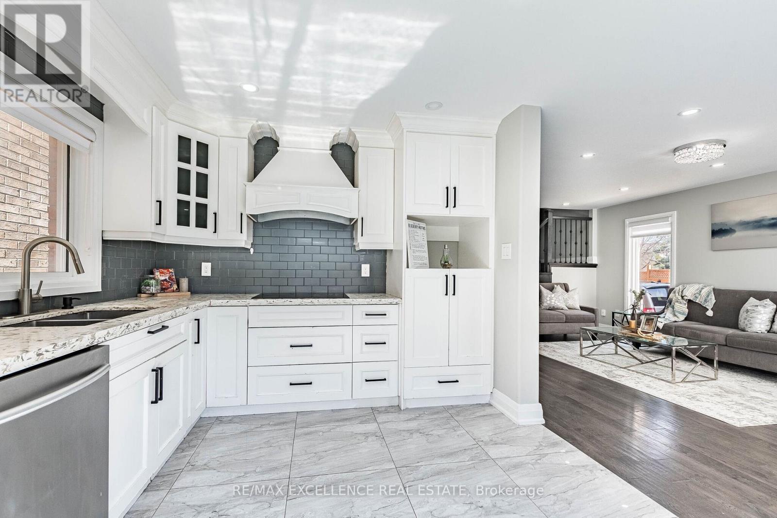 37 Elk Street, Brampton, Ontario  L6R 1R9 - Photo 13 - W13051364