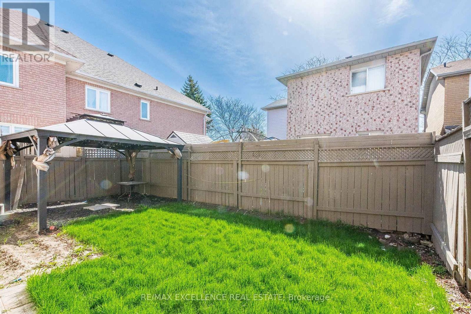 37 Elk Street, Brampton, Ontario  L6R 1R9 - Photo 45 - W13051364