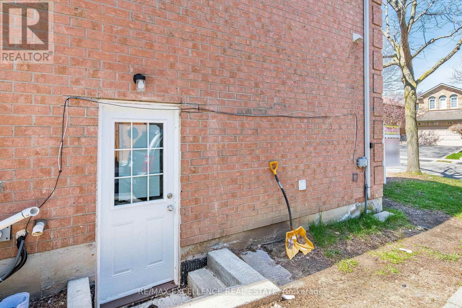 37 Elk Street, Brampton, Ontario  L6R 1R9 - Photo 50 - W13051364