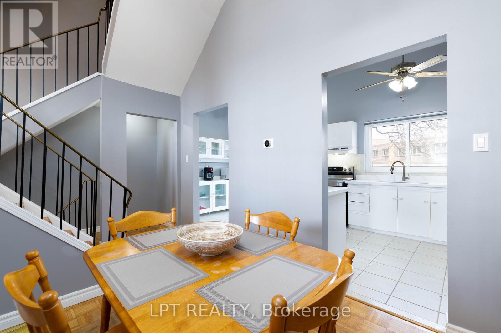 117 - 2315 Bromsgrove Road, Mississauga, Ontario  L5J 4A6 - Photo 4 - W13051370