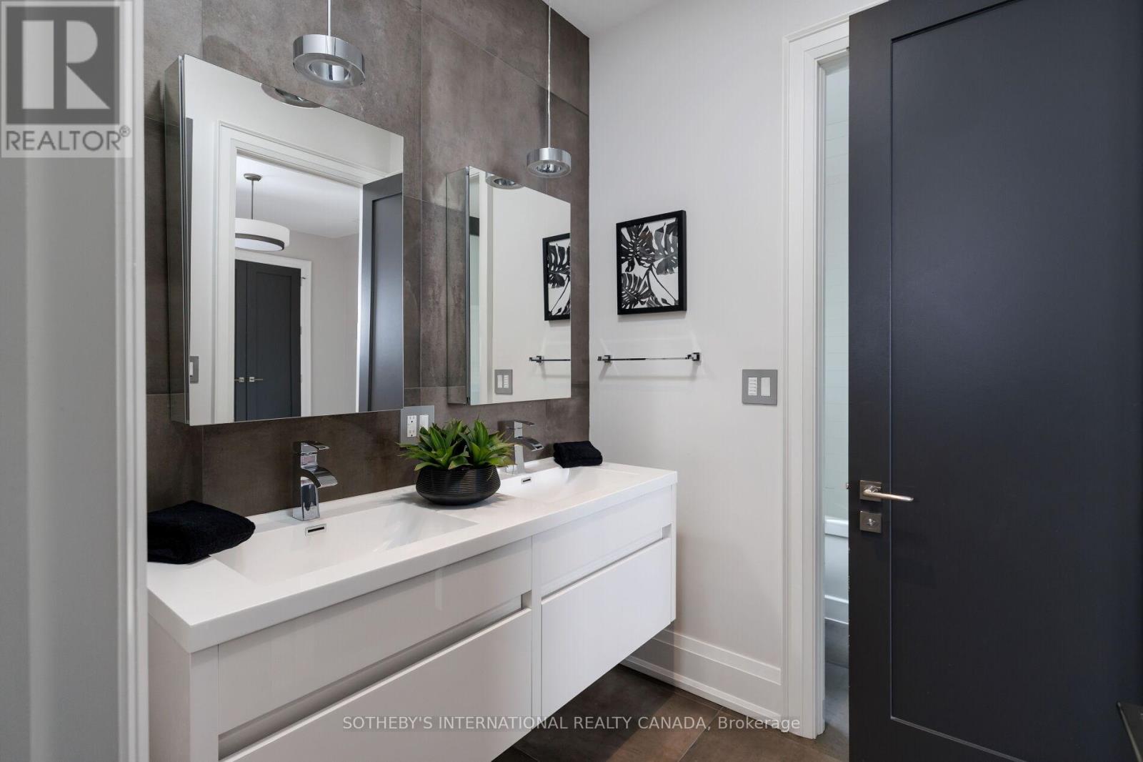 122 Wimbleton Road, Toronto, Ontario  M9A 3S6 - Photo 29 - W13051378