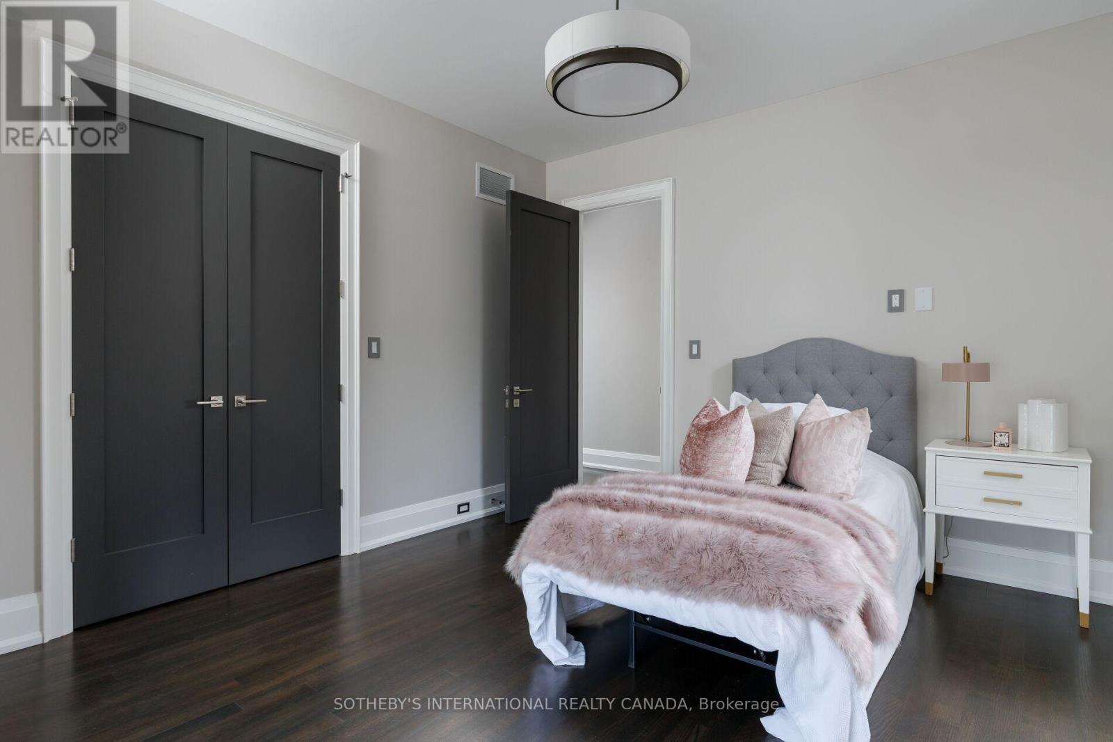 122 Wimbleton Road, Toronto, Ontario  M9A 3S6 - Photo 33 - W13051378