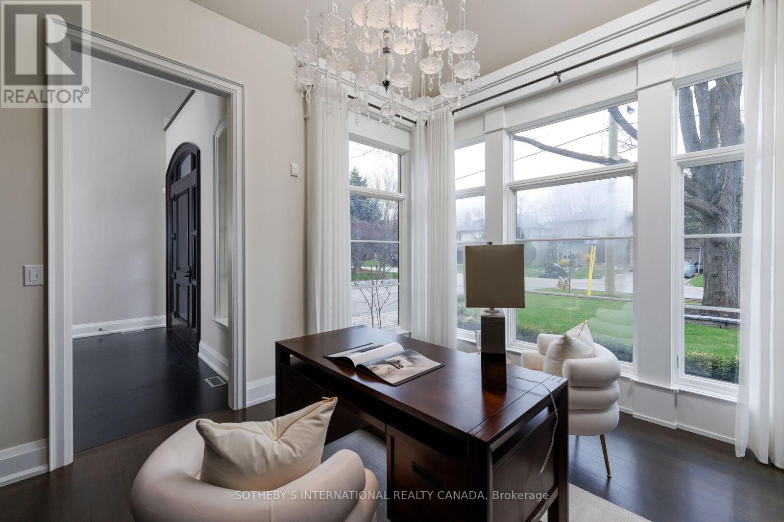 122 Wimbleton Road, Toronto, Ontario  M9A 3S6 - Photo 5 - W13051378