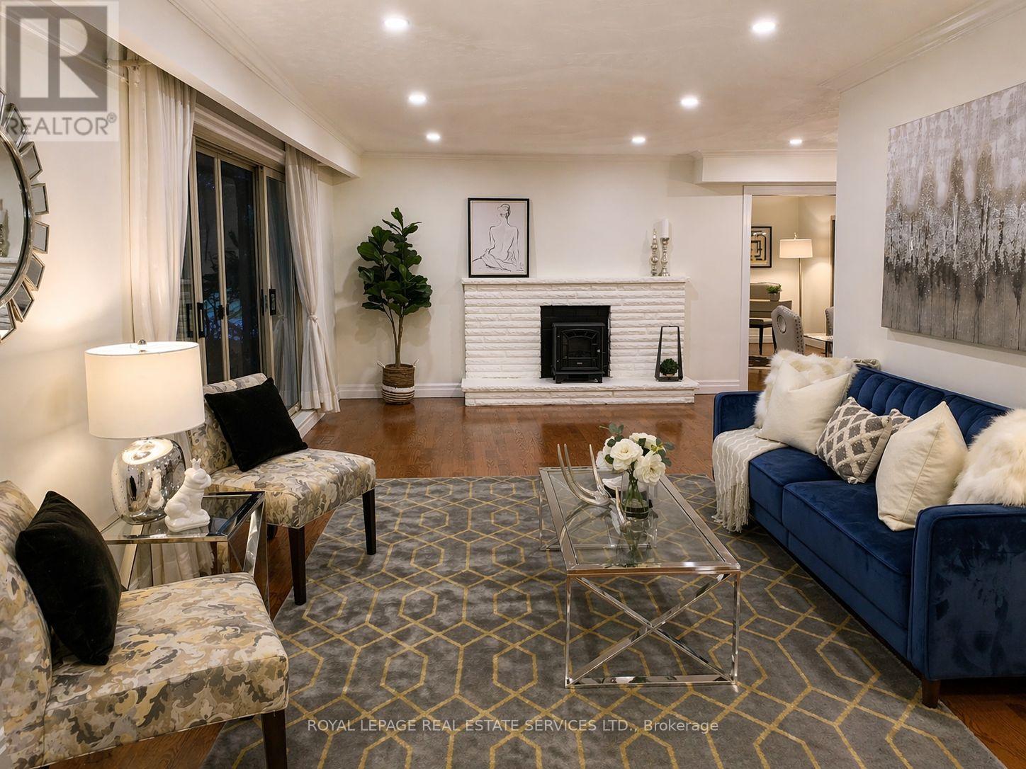 1327 Sedgewick Crescent, Oakville, Ontario  L6L 1X7 - Photo 8 - W13051388