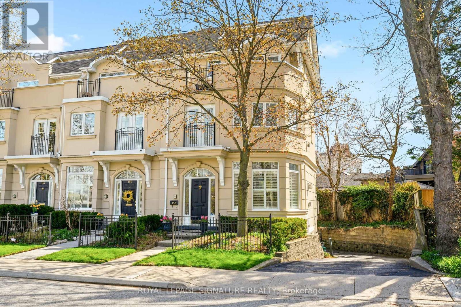 153 DUNN STREET, Oakville, Ontario
