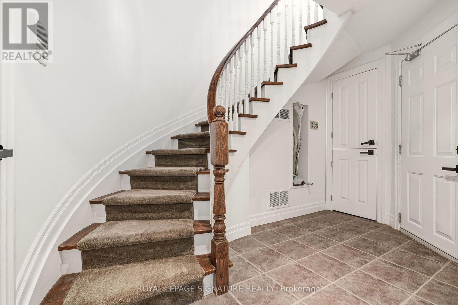 153 Dunn Street, Oakville, Ontario  L6J 3E4 - Photo 37 - W13051400