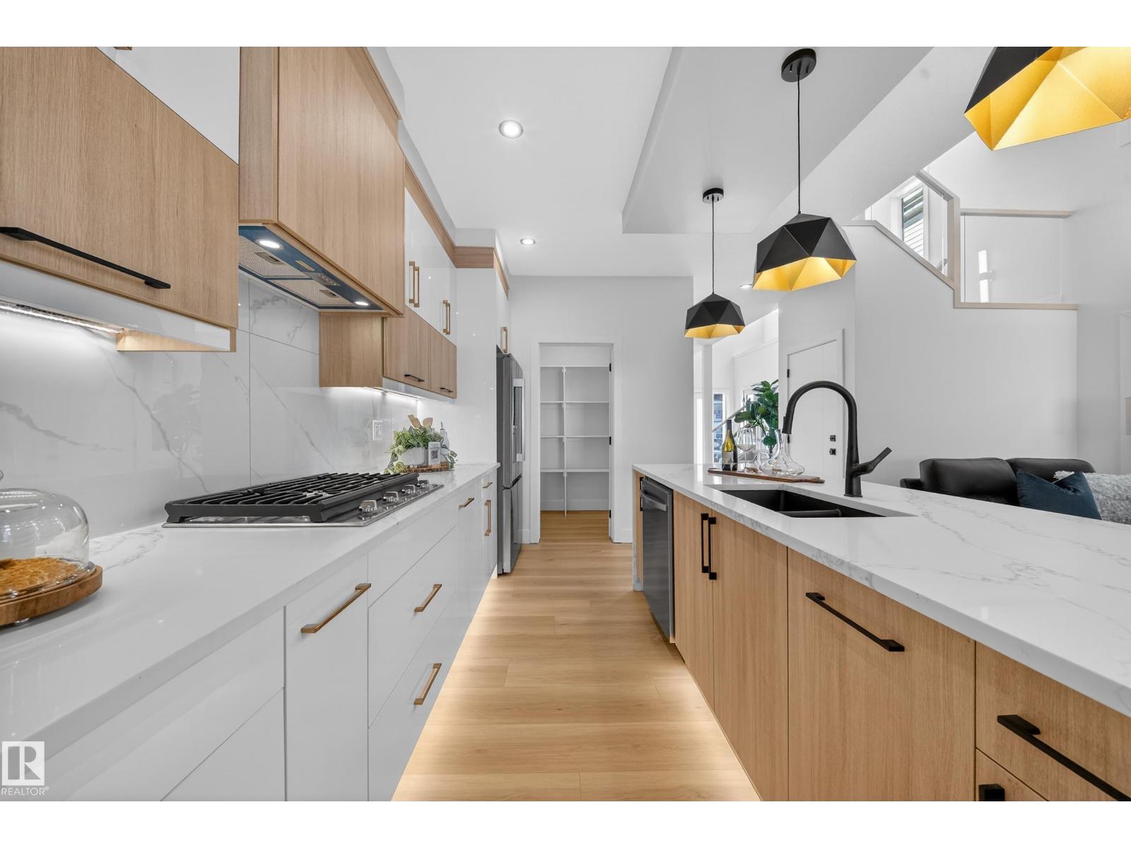 9907 68 St Nw, Edmonton, Alberta  T6A 2S6 - Photo 19 - E4474332