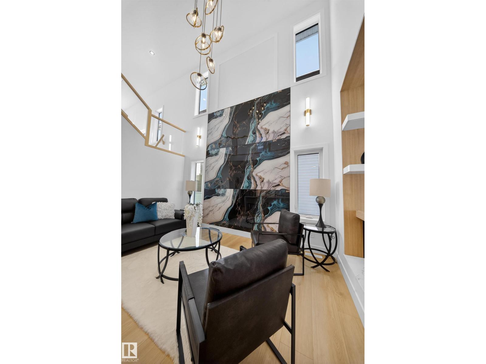 9907 68 St Nw, Edmonton, Alberta  T6A 2S6 - Photo 7 - E4474332