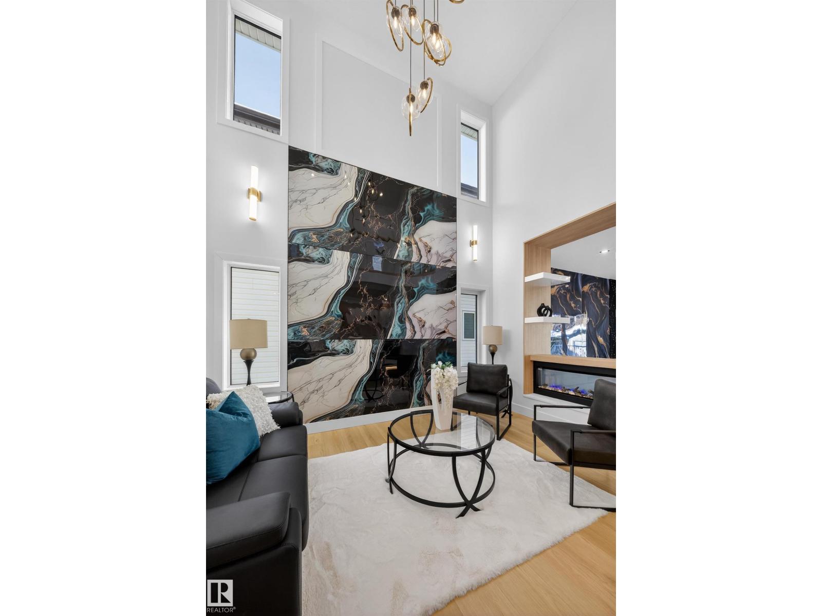 9907 68 St Nw, Edmonton, Alberta  T6A 2S6 - Photo 5 - E4474332