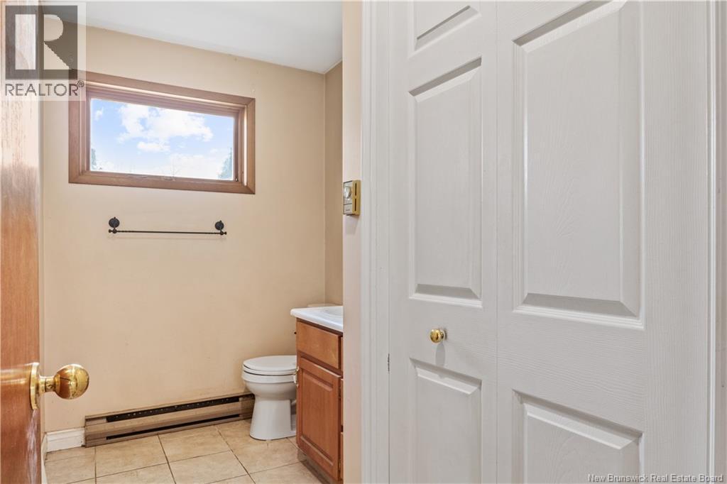 591 Lafleur, Dieppe, New Brunswick  E1A 6A3 - Photo 13 - NB137885