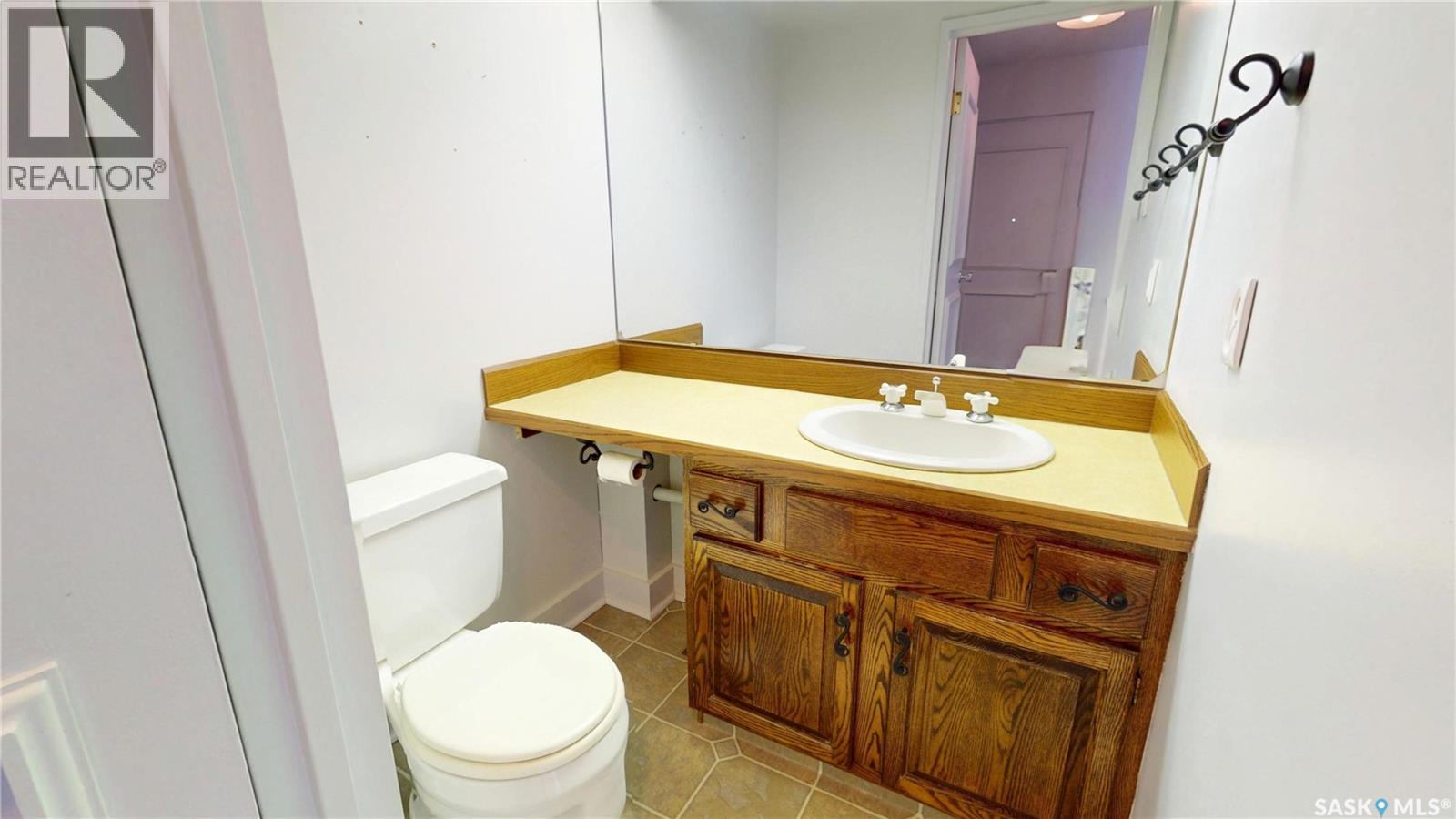 4762 Queen Street, Regina, Saskatchewan  S4S 6G7 - Photo 8 - SK034102