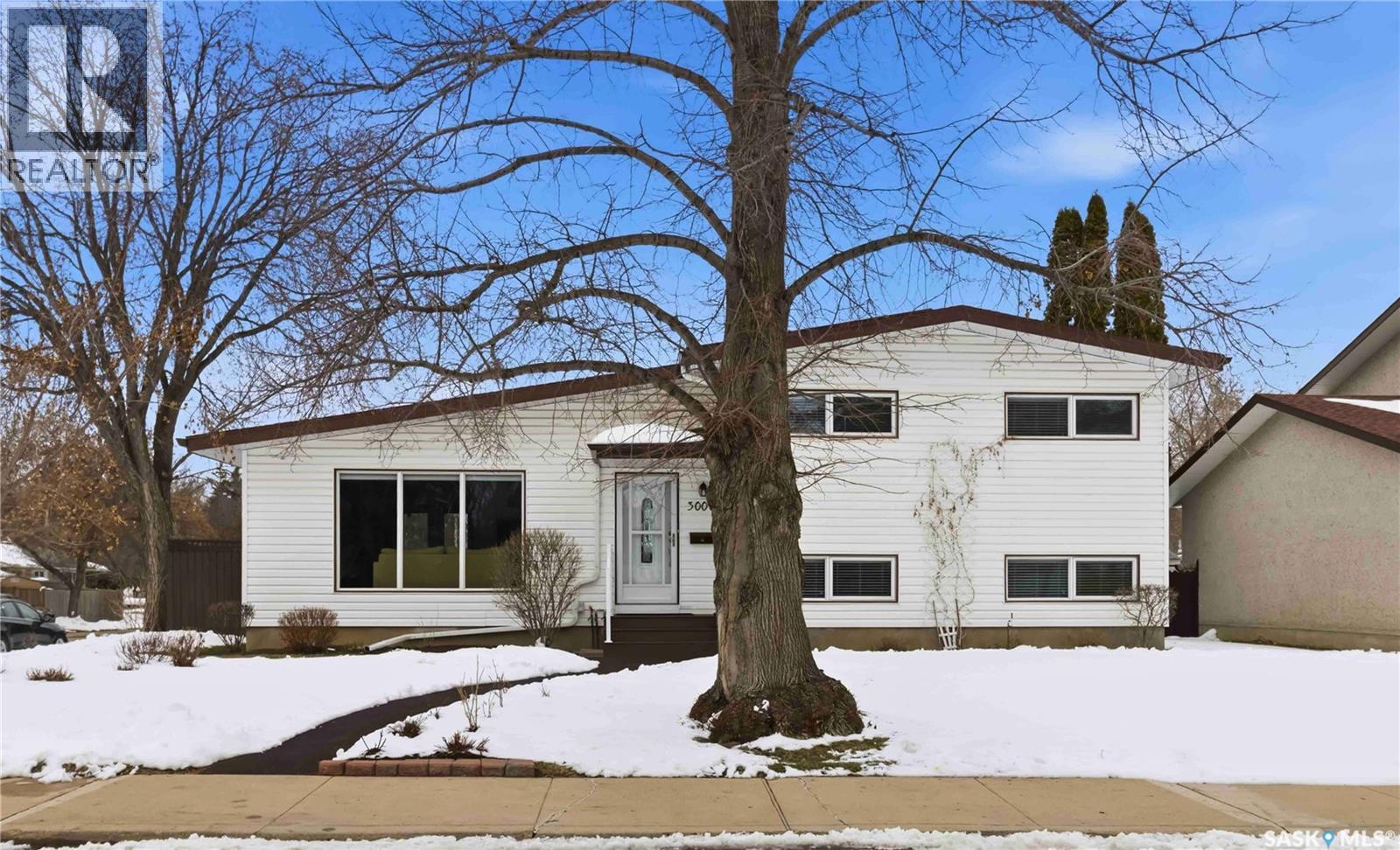 3001 Eastview, Saskatoon, Saskatchewan