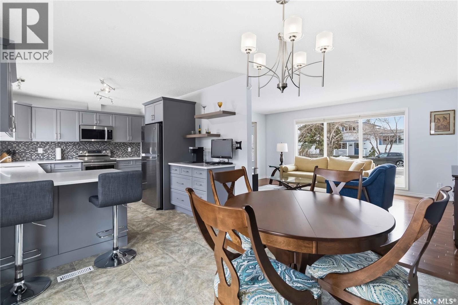 3001 Eastview, Saskatoon, Saskatchewan  S7J 3J1 - Photo 6 - SK034074