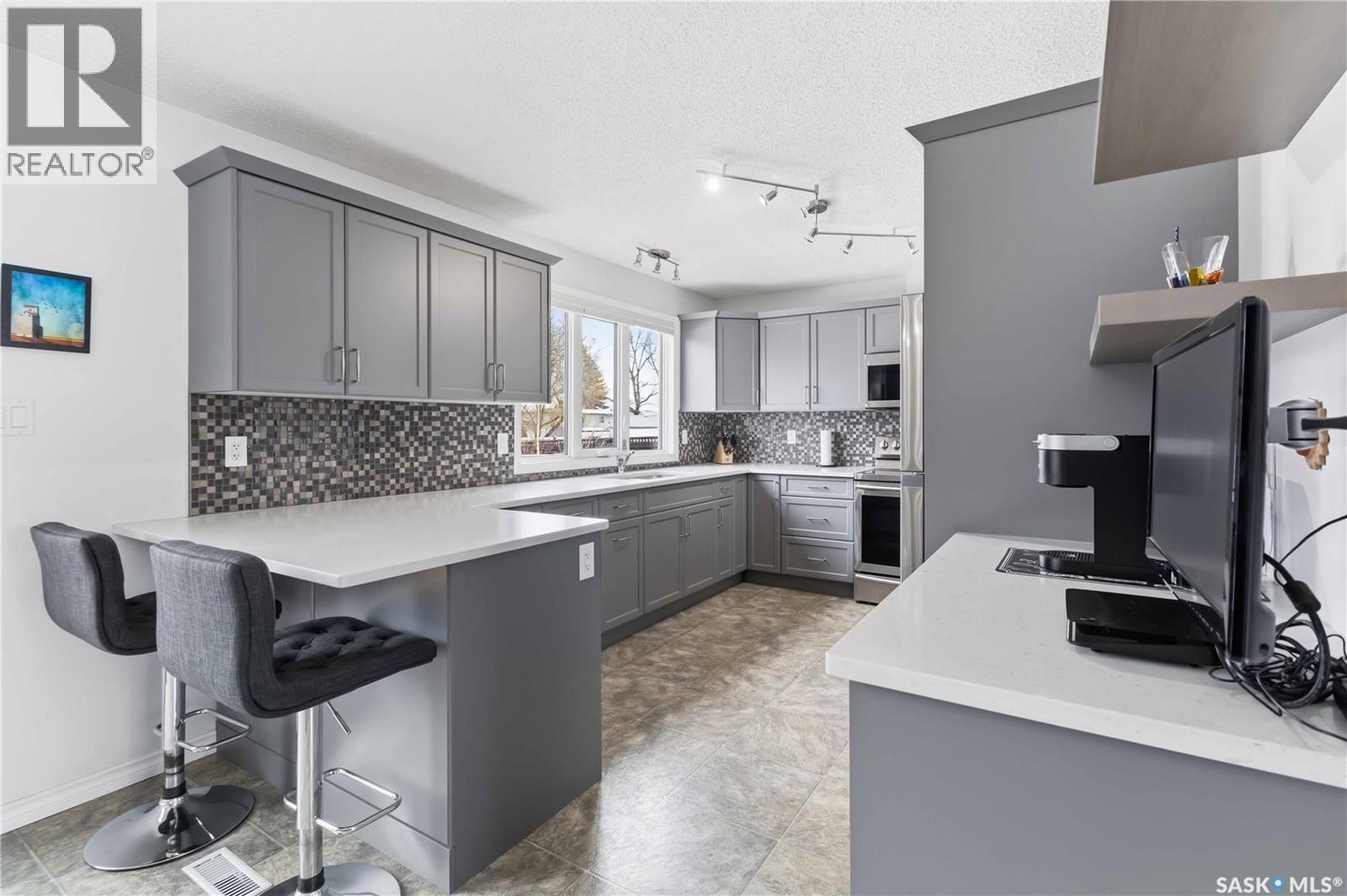 3001 Eastview, Saskatoon, Saskatchewan  S7J 3J1 - Photo 7 - SK034074