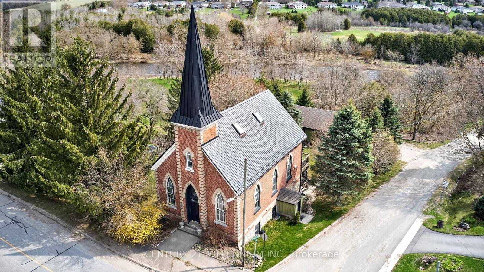 10 Mill Street, Amaranth, Ontario  L9W 3Z3 - Photo 2 - X13051352