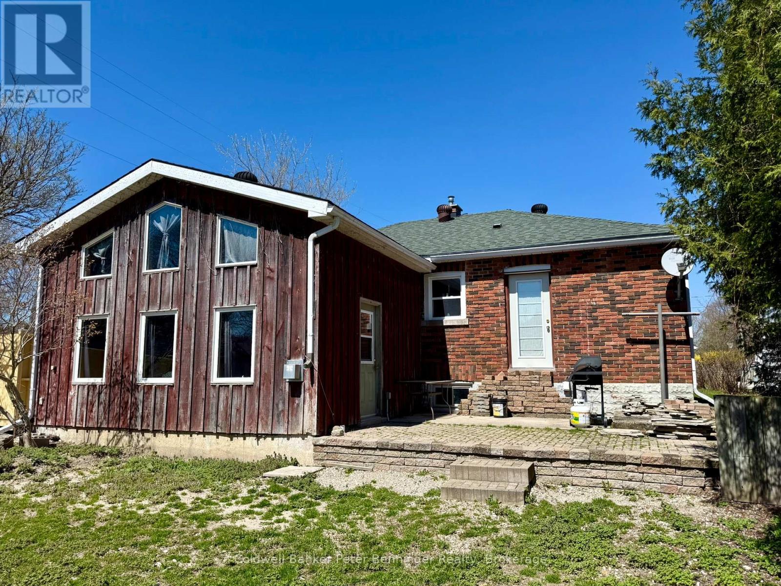 501 Napier Street, Brockton, Ontario  N0G 2V0 - Photo 27 - X12904400