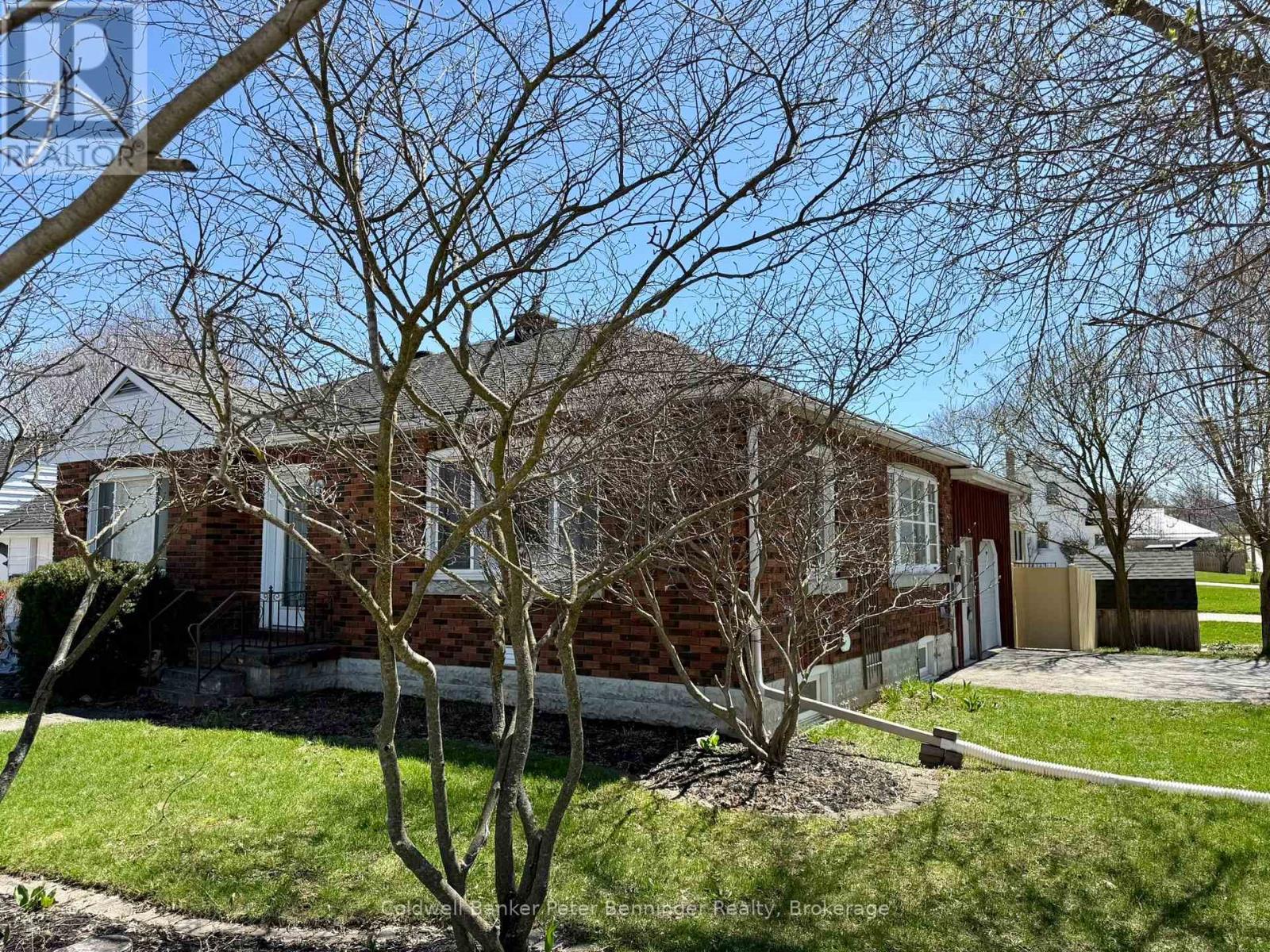 501 Napier Street, Brockton, Ontario  N0G 2V0 - Photo 3 - X12904400