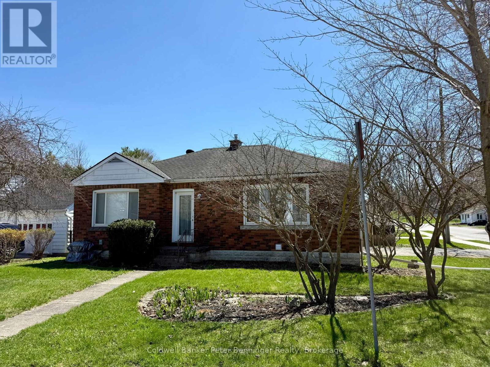 501 NAPIER STREET, Brockton, Ontario