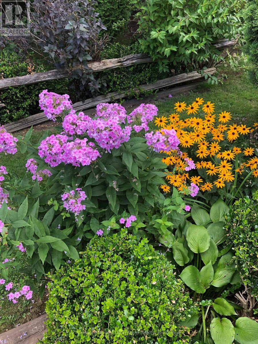 7 Brookside Place, South Huron, Ontario  N0M 1S2 - Photo 39 - X12827192