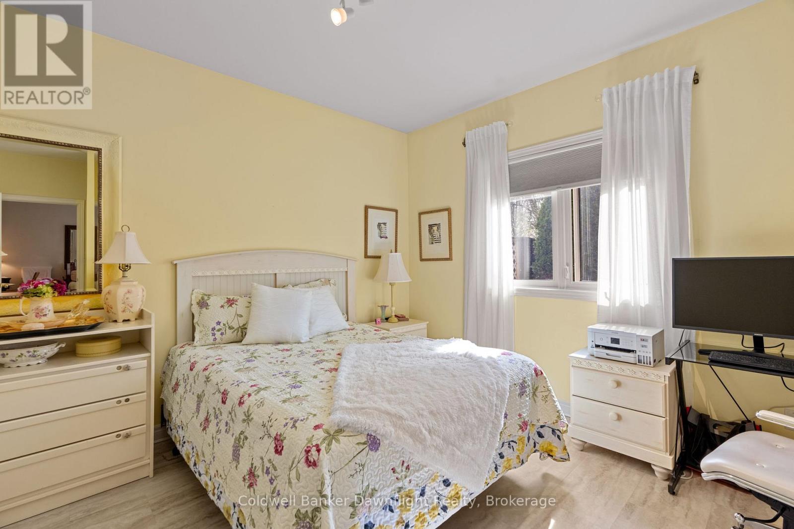 7 Brookside Place, South Huron, Ontario  N0M 1S2 - Photo 12 - X12827192