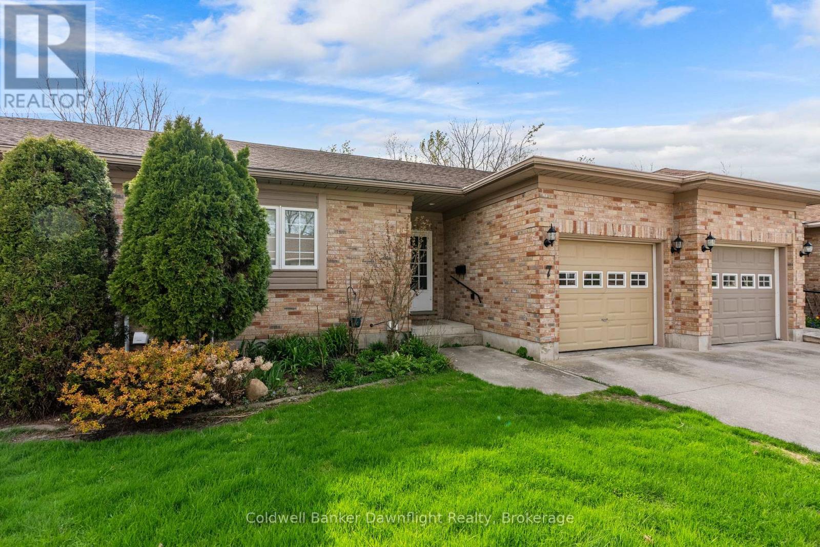 7 Brookside Place, South Huron, Ontario  N0M 1S2 - Photo 34 - X12827192