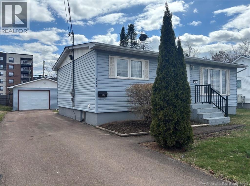 124 Redmond Street, Moncton, New Brunswick  E1A 3J7 - Photo 1 - NB133974