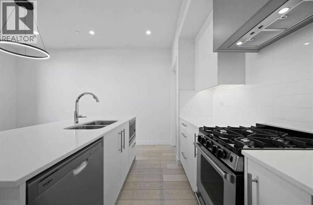 102, 8370 Broadcast Avenue Sw, Calgary, Alberta  T3H 6L3 - Photo 3 - A2281558