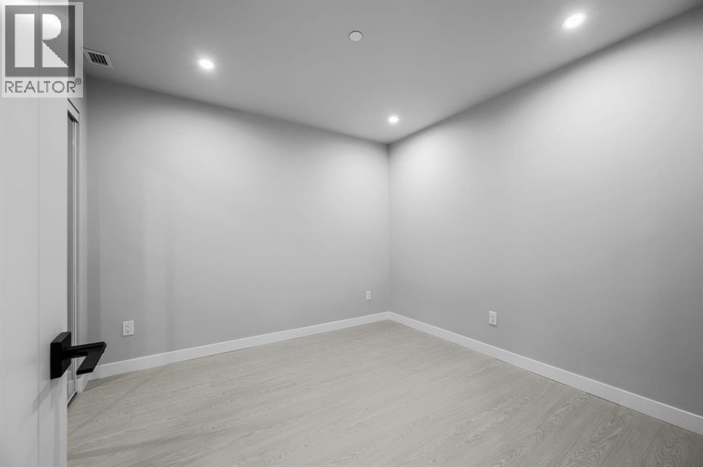 307, 8375 Broadcast Avenue Sw, Calgary, Alberta  T3H 6L3 - Photo 14 - A2288097