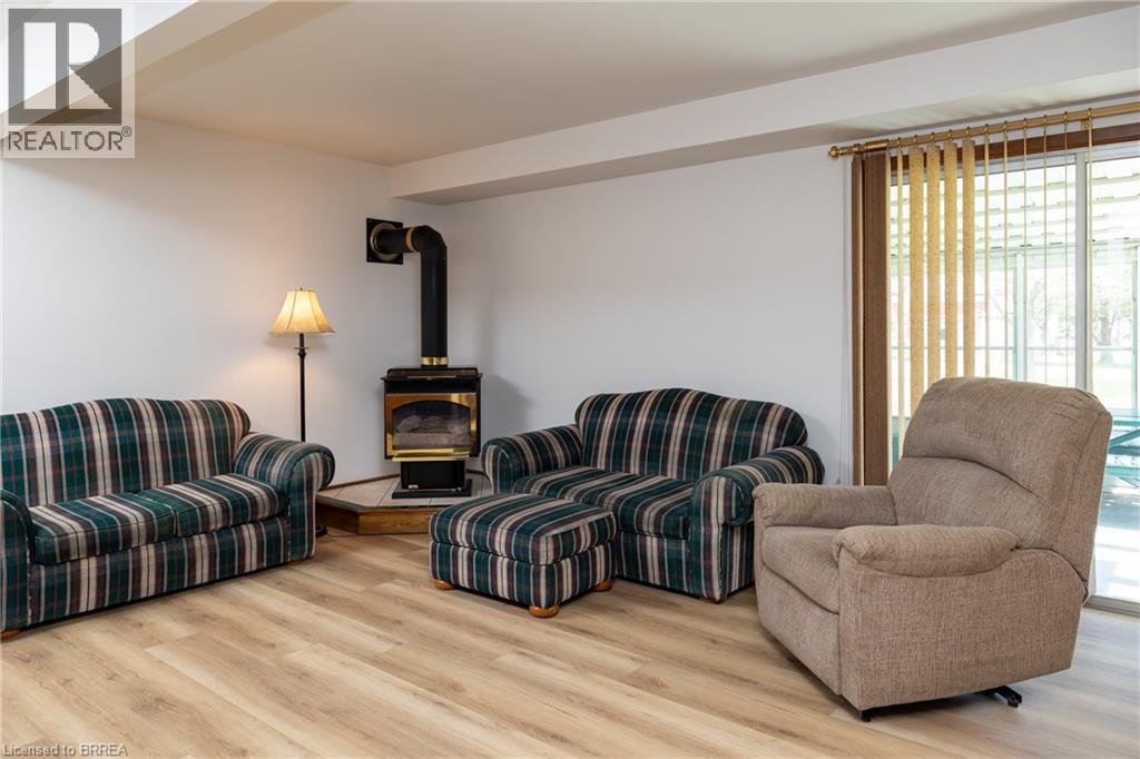 638 Oak Park Road, Brantford, Ontario  N3T 5L8 - Photo 19 - 40824642